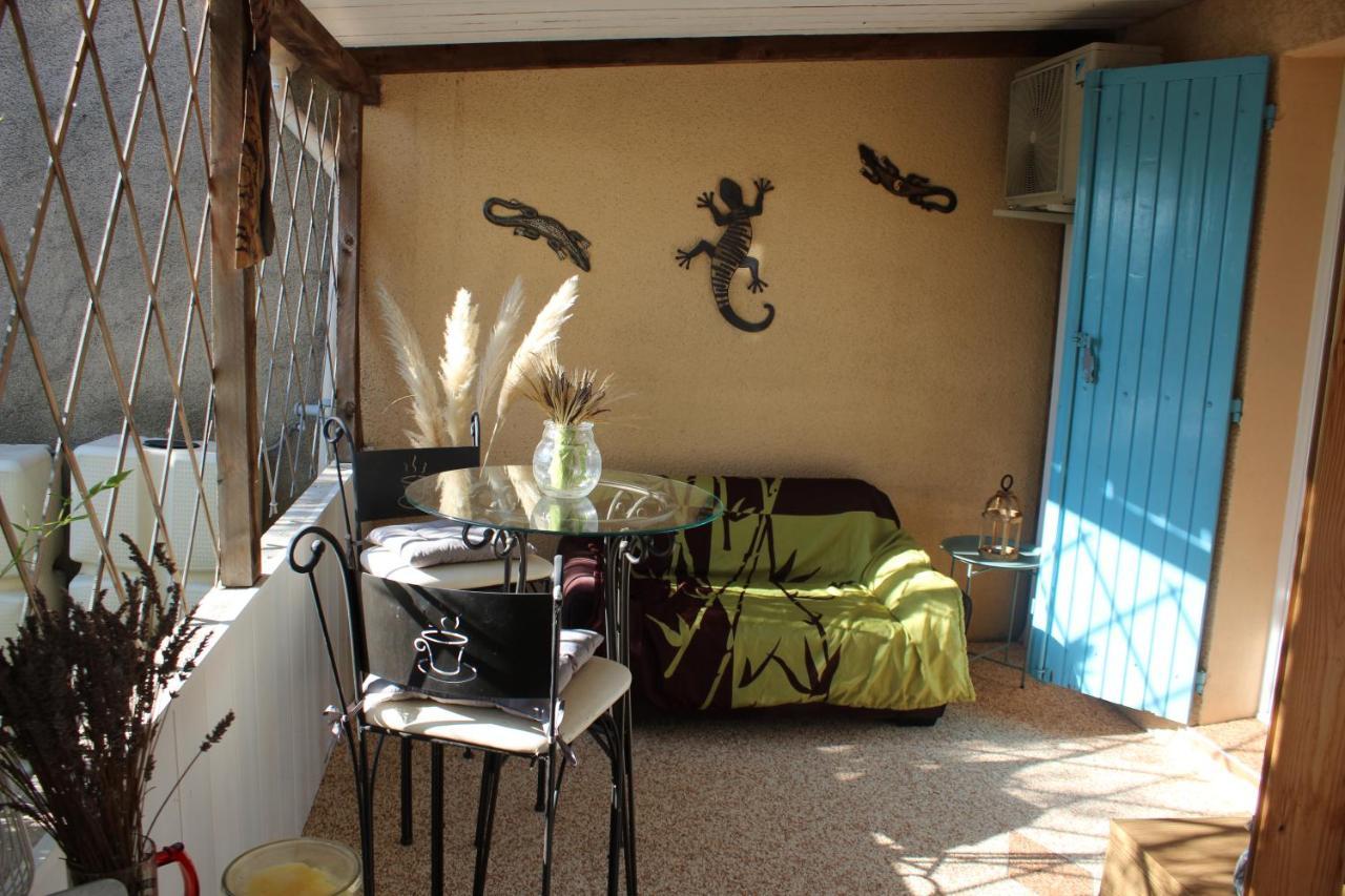 Philippe & Marie, A Louer Petite Chambre Chez L'Habitant Avec Terrasse Dans Villa, Au Pied Du Luberon Кюкюрон Екстериор снимка