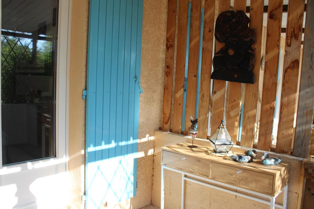 Philippe & Marie, A Louer Petite Chambre Chez L'Habitant Avec Terrasse Dans Villa, Au Pied Du Luberon Кюкюрон Екстериор снимка
