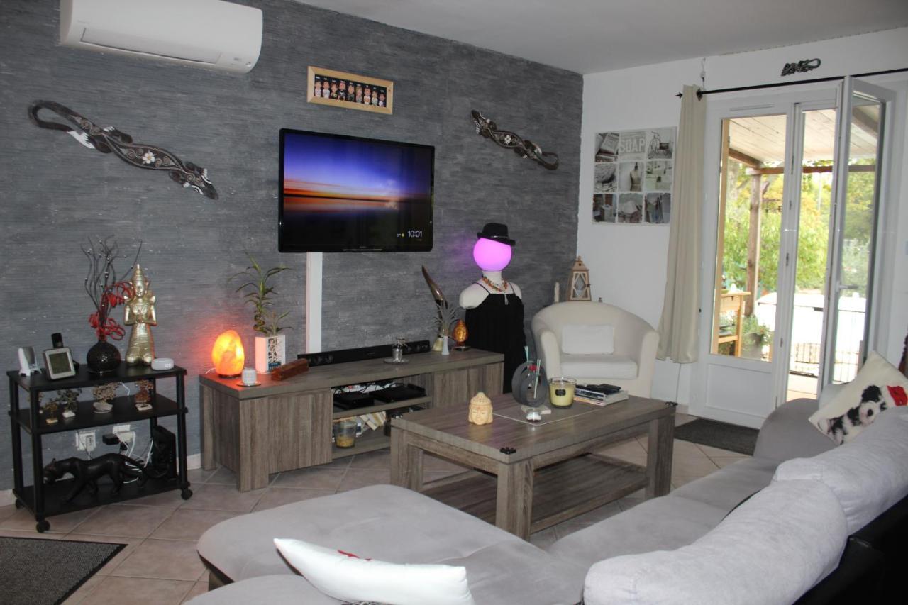 Philippe & Marie, A Louer Petite Chambre Chez L'Habitant Avec Terrasse Dans Villa, Au Pied Du Luberon Кюкюрон Екстериор снимка